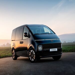 Hyundai-Staria-2022-1600-01B